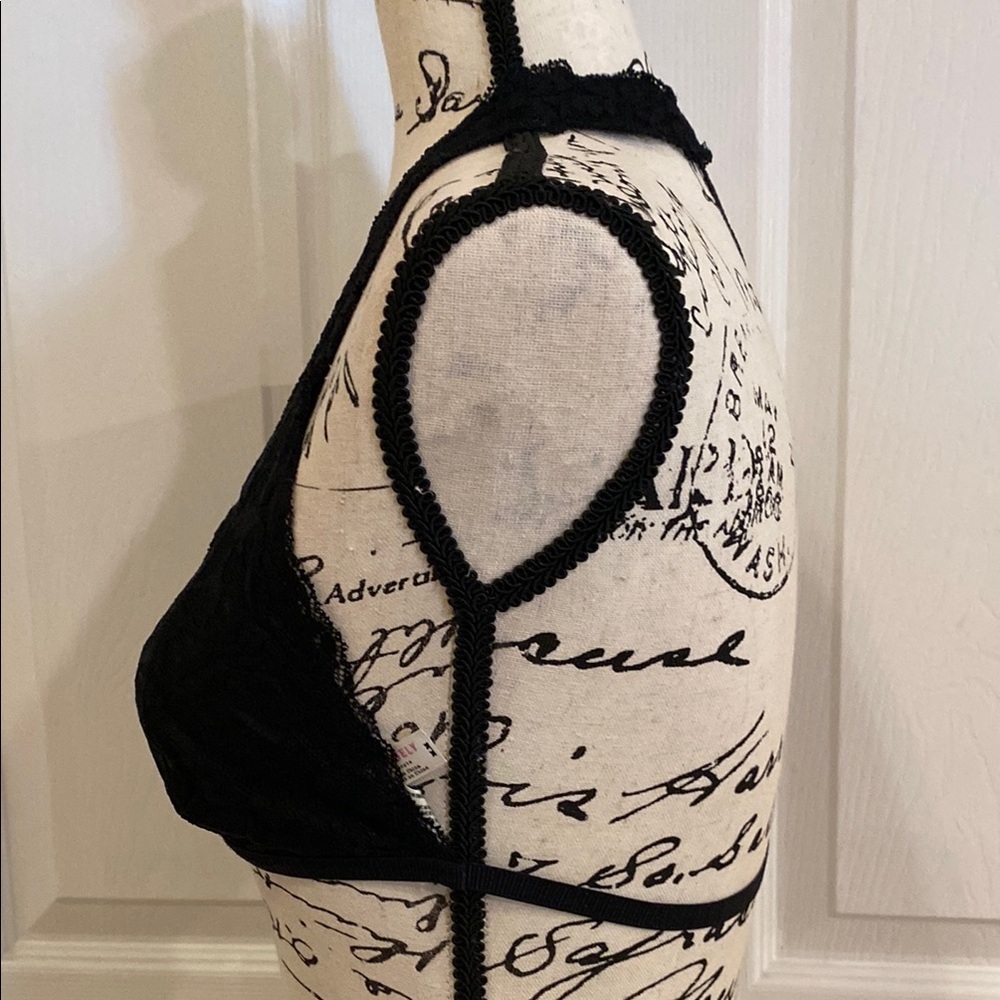 Free People NWOT Elegant Black Lace T-Back Halter Bra Size Medium - Picture 6 of 9